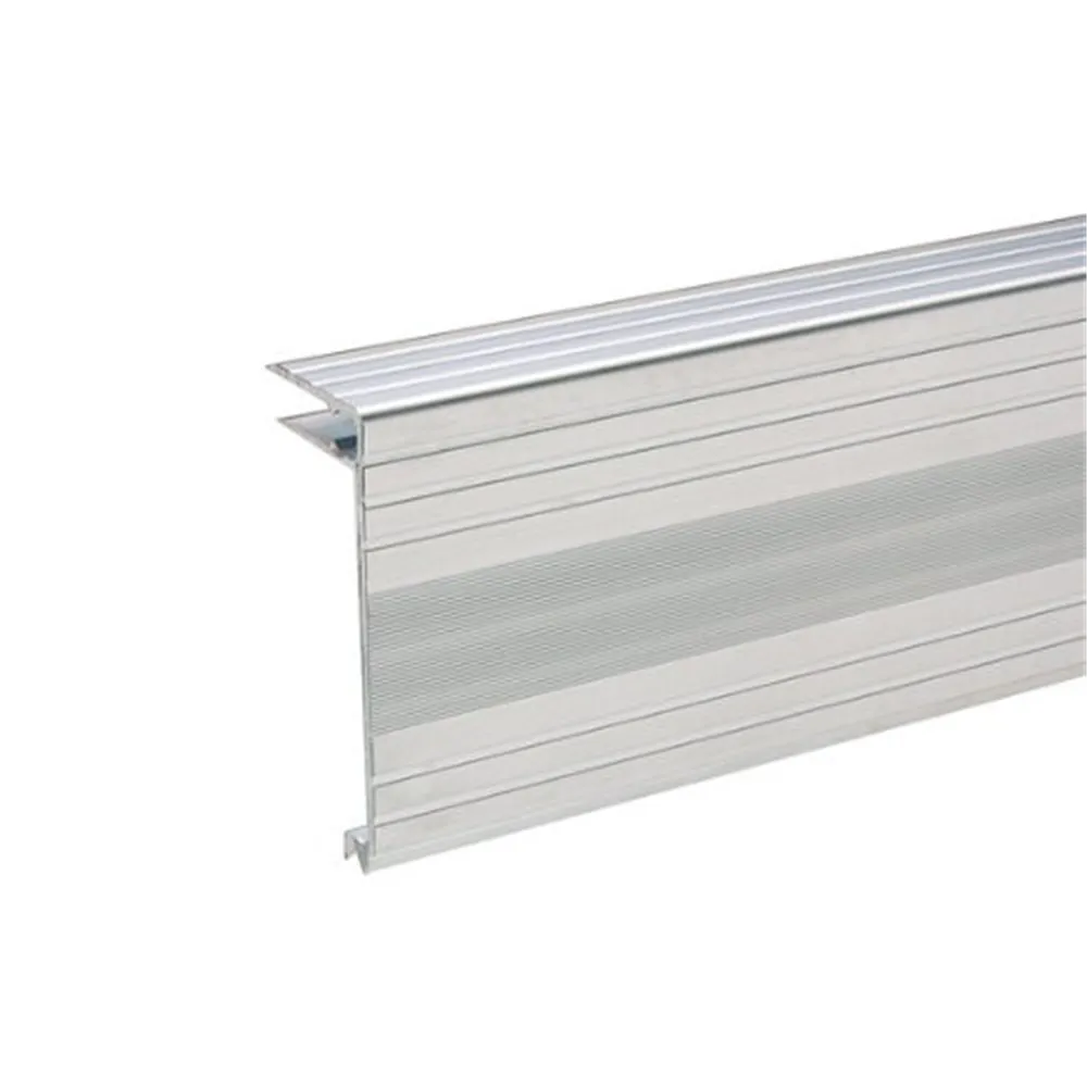 Adam Hall Hardware 6114 - Aluminium-Deckelrahmen für 7 mm Material