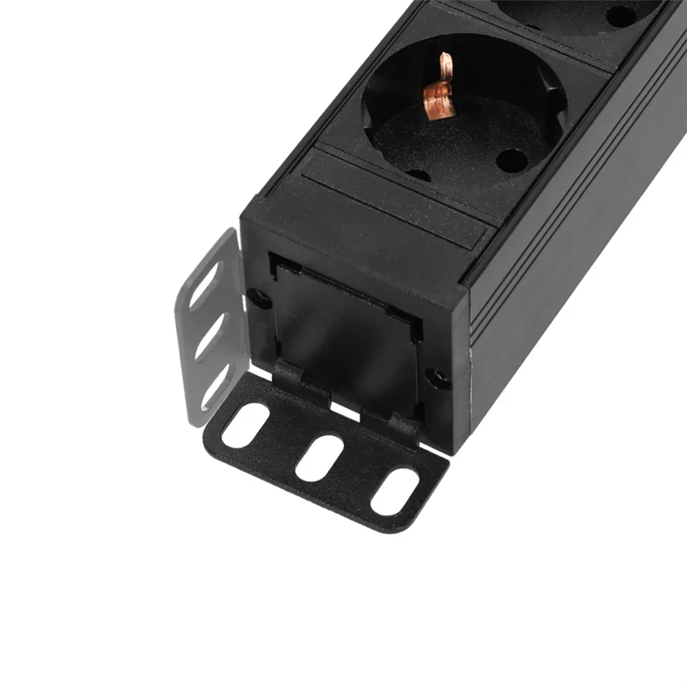 Adam Hall Cables 87471 - 19" Stromverteiler 1HE 8-Fach mit Schalter