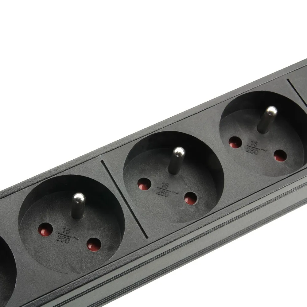 Adam Hall Cables 87478 - 19" Stromverteiler 1HE 8-Fach mit französischer Norm