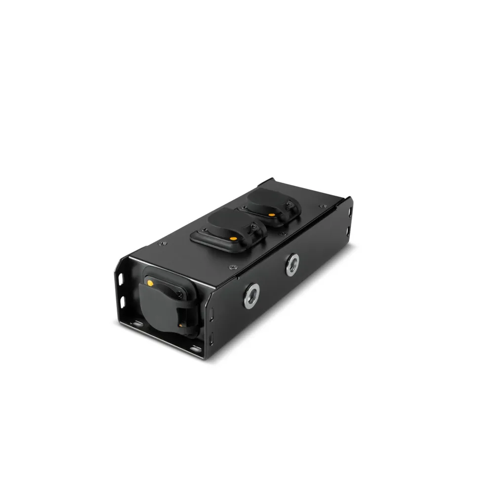 Adam Hall Cables PRO PORT 2TT - Stromverteiler IP65 In | 3 x IP65 Out