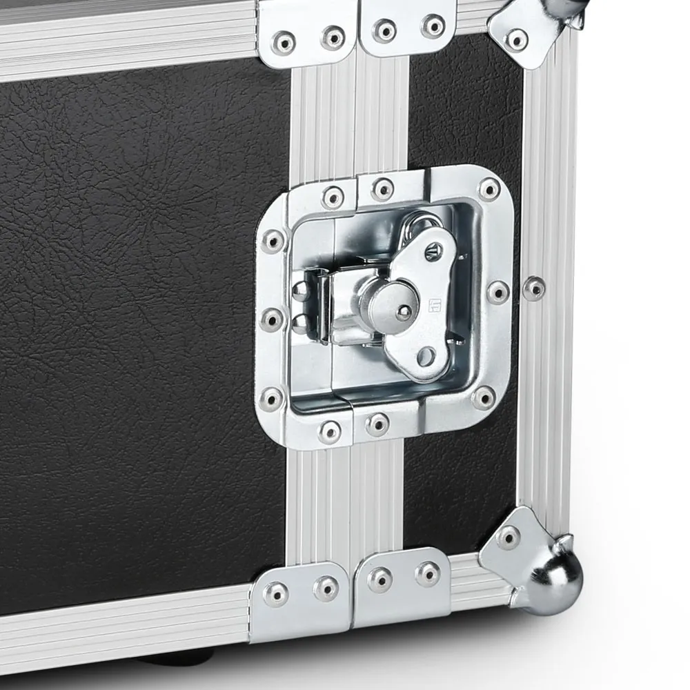 Cameo INSTANT HAZER 1500 T PRO - Touring-Hazer mit Mikroprozessor-Steuerung