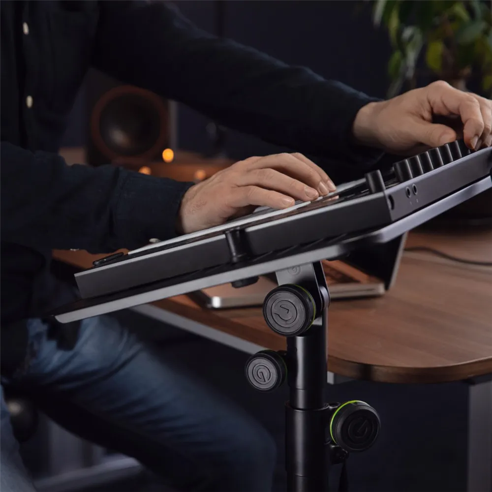Gravity LTS TRAY 1 - Laptop-Ablage mit Verstellbaren Haltepins