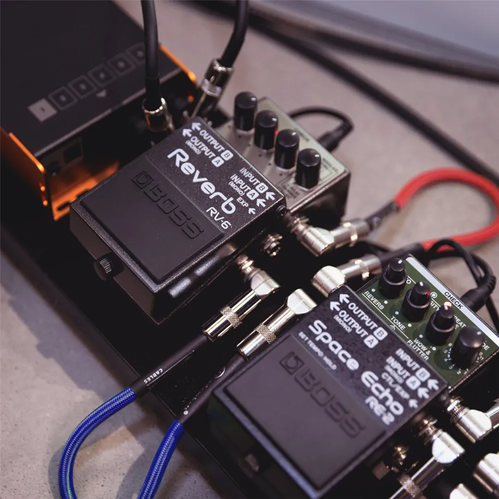 Adam Hall Cables 4 STAR IRR 0090 SET - Pedalboard Patchkabel | 5er Set Adam Hall® Winkelklinke TS | 0,9 m