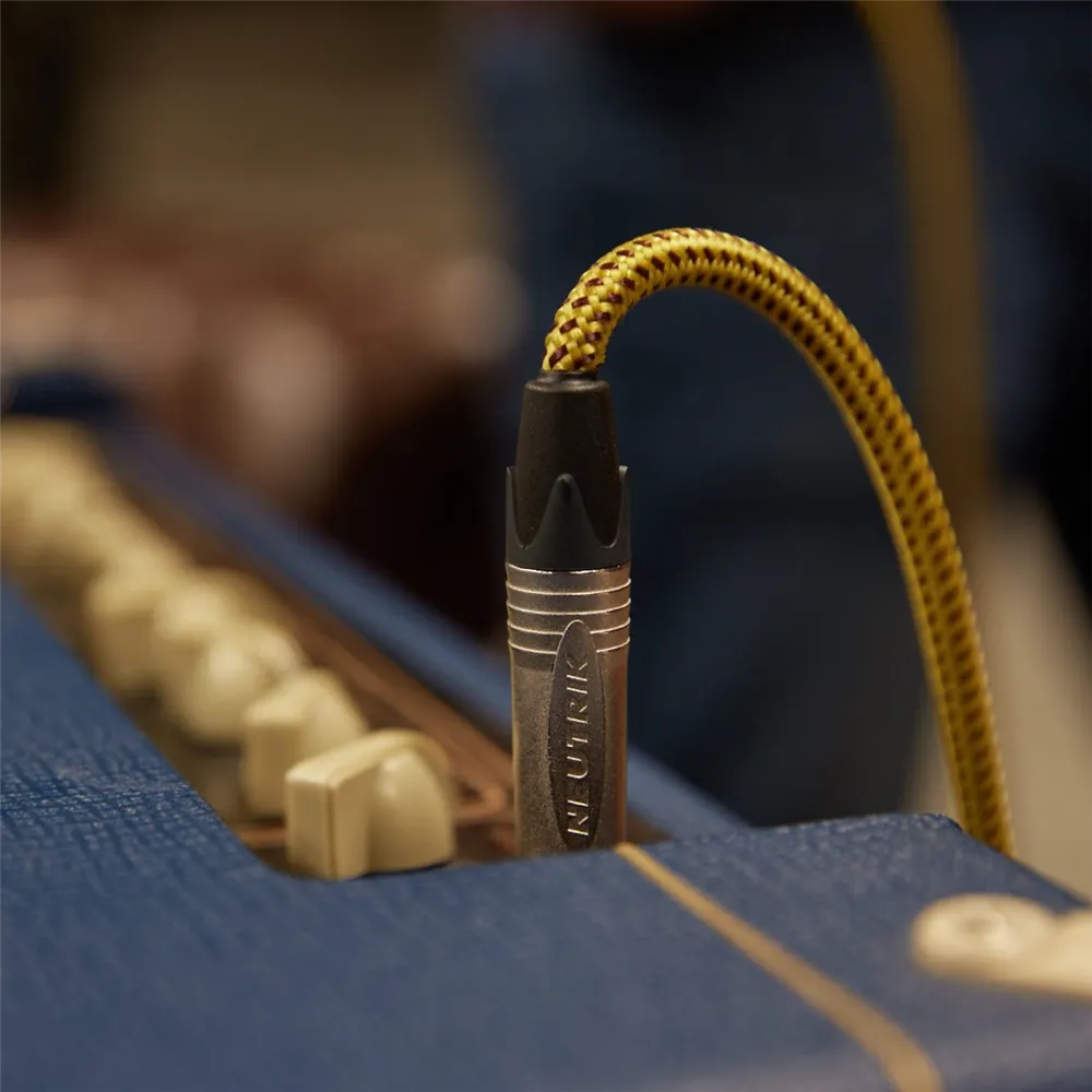 Adam Hall Cables 5 STAR IRP 0600 VINTAGE - Instrumentenkabel | Neutrik® Winkelklinke TS x Klinke TS | 6 m