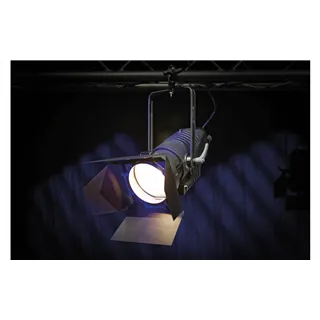 INFINITY TF-300 Fresnel 3200 K 15°-50°