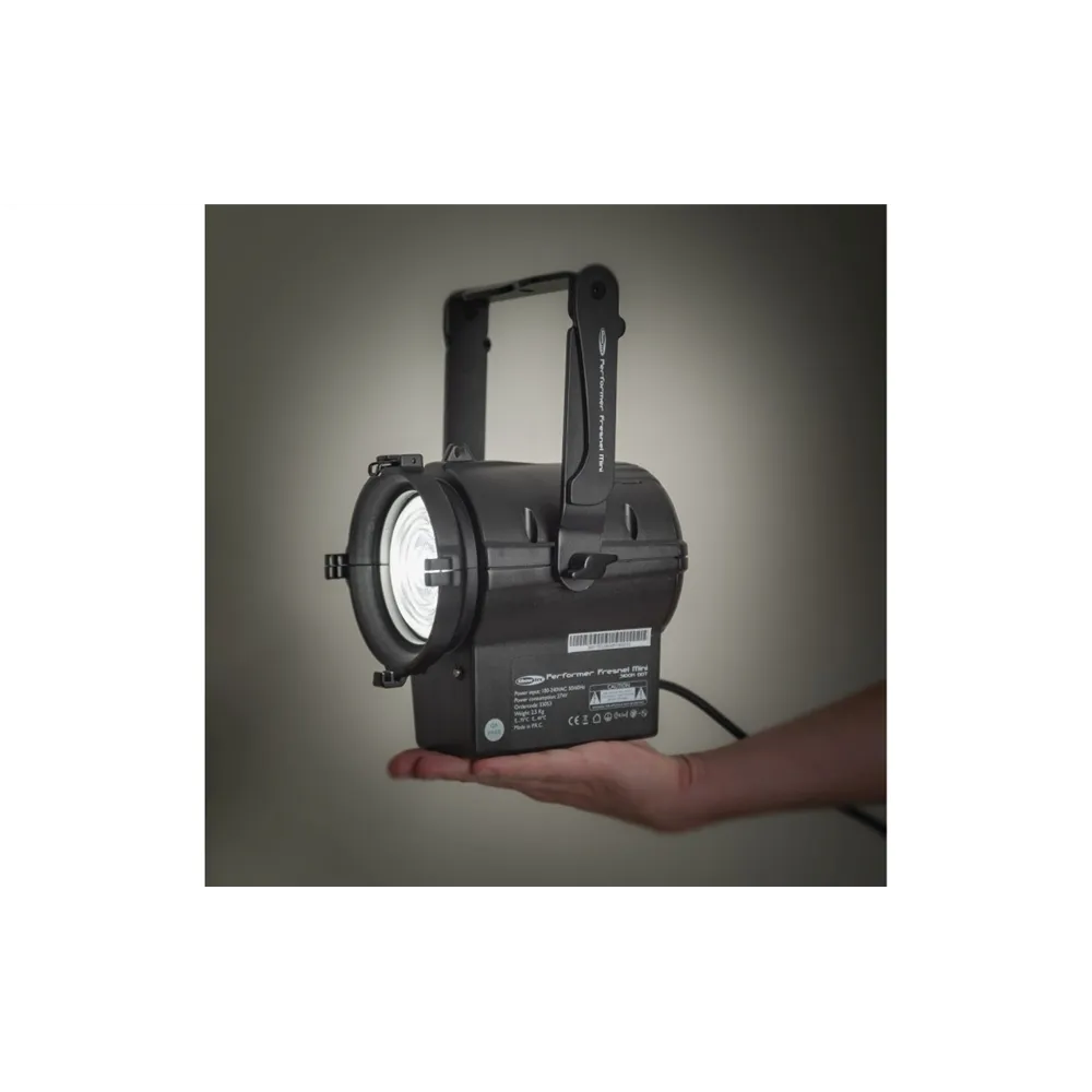 SHOWTEC Performer Fresnel Mini Battery