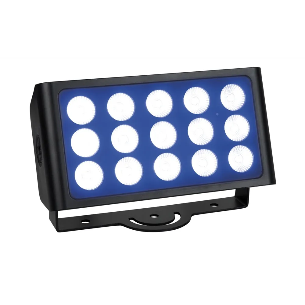 SHOWTEC Cameleon Flood 15 Q4
