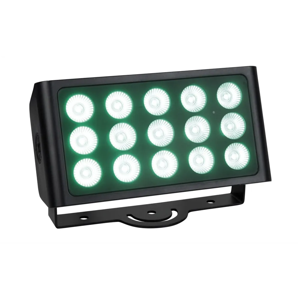 SHOWTEC Cameleon Flood 15 Q4