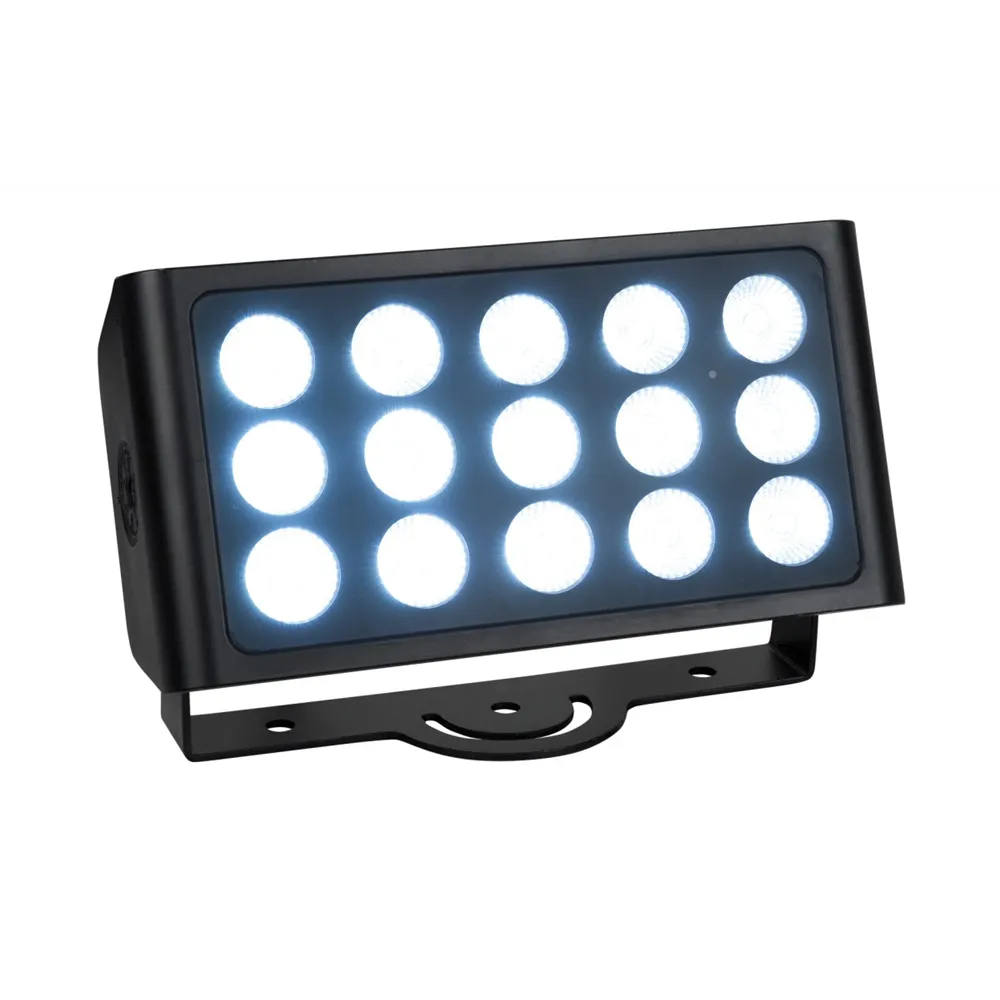 SHOWTEC Cameleon Flood 15 Q4