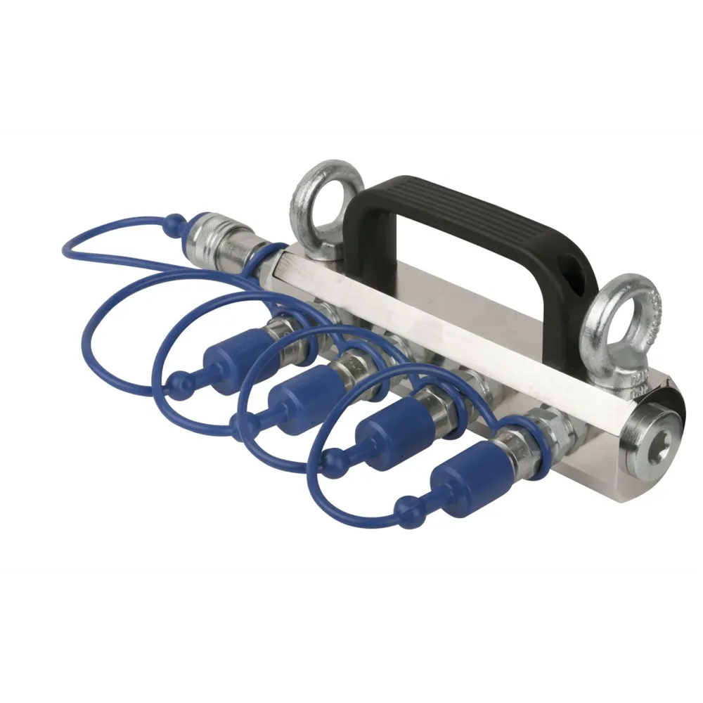 SHOWTEC CO2 3/8 Q-Lock 4-way distributor