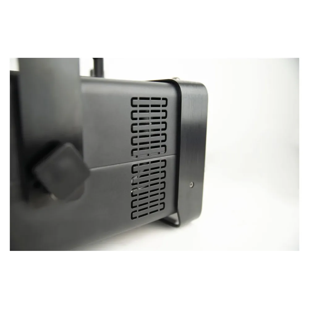 SHOWTEC QubiQ F1500 Fazer