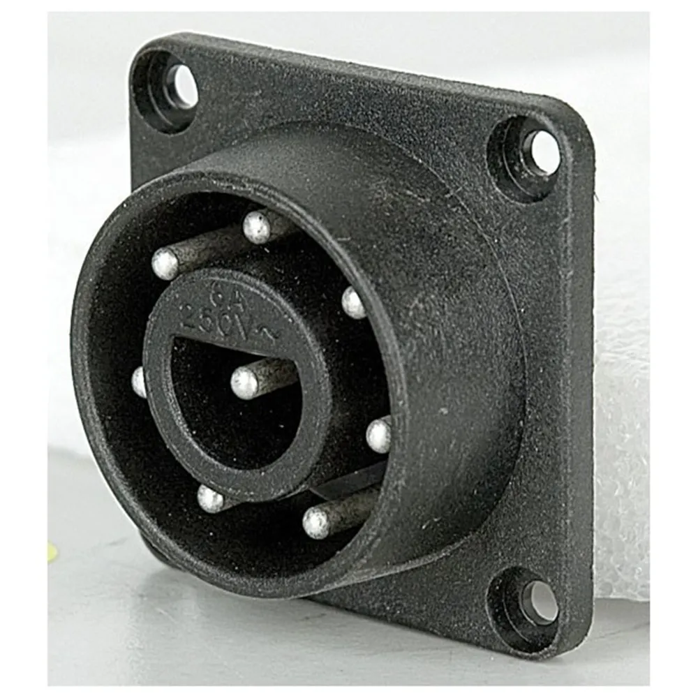 Showtec - Bulgin Chassis Männlich (8-Pol)