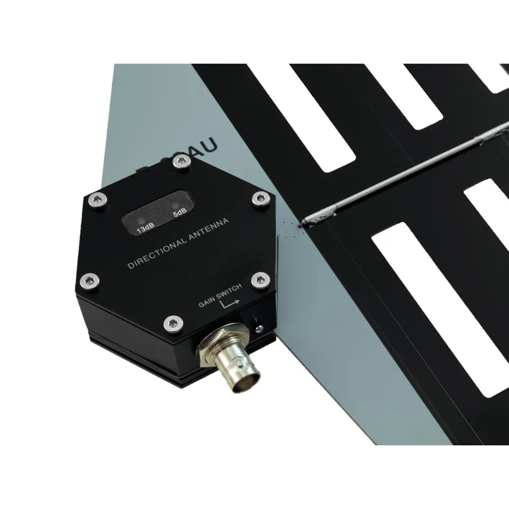 RELACART R-22AU Breitband-Richtantenne aktiv 2x