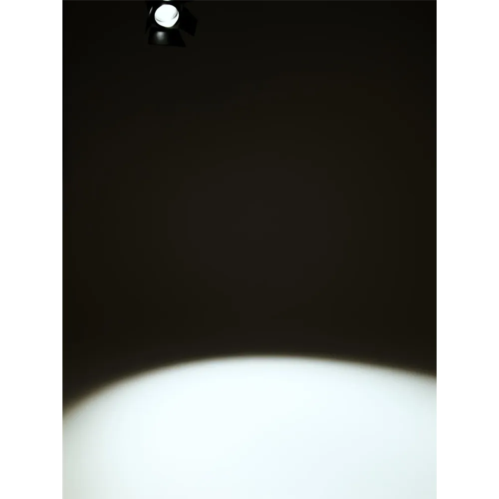 EUROLITE LED THA-250F Theater-Spot