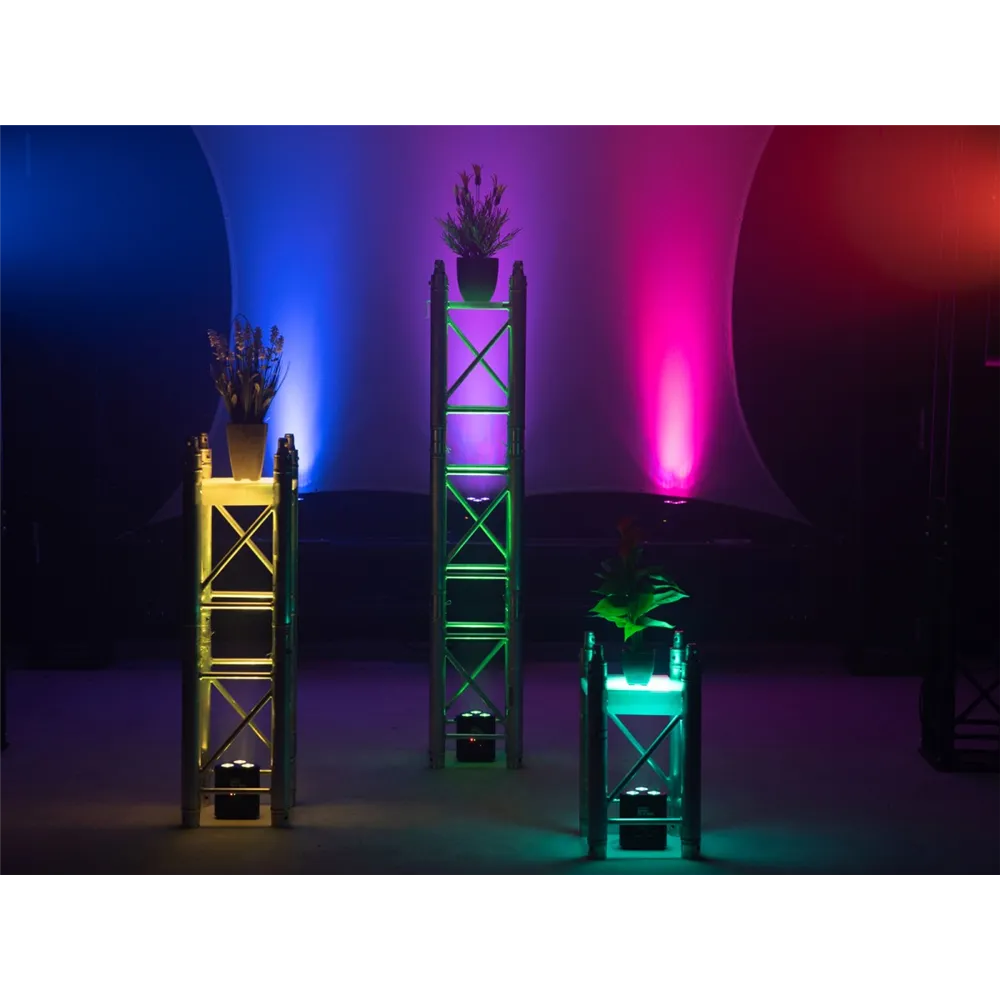EUROLITE AKKU TL-3 QCL RGB+UV Trusslight