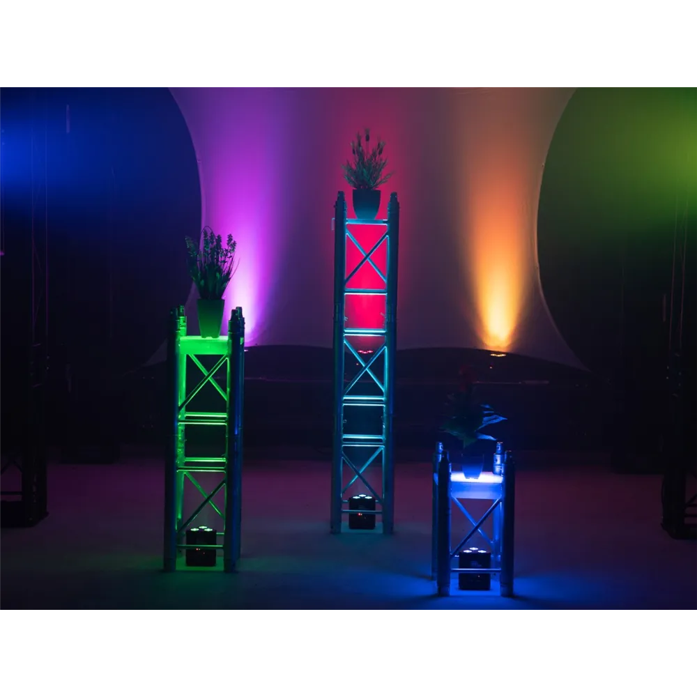 EUROLITE AKKU TL-3 QCL RGB+UV Trusslight