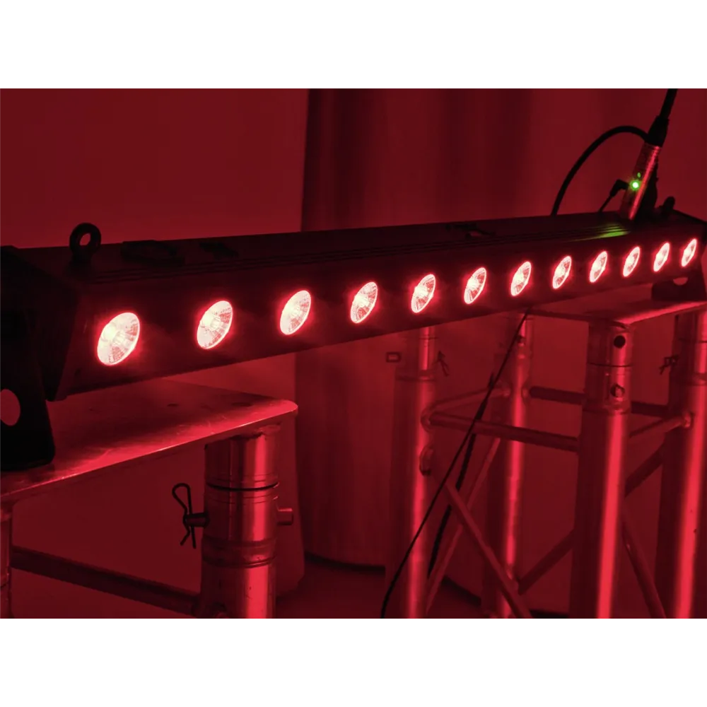EUROLITE LED BAR-12 QCL RGBA Leiste