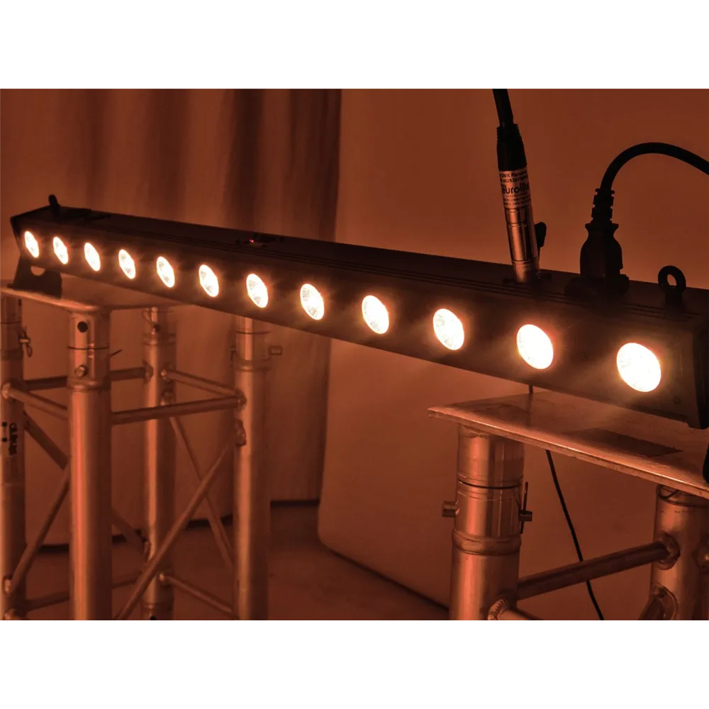 EUROLITE LED BAR-12 QCL RGBW Leiste